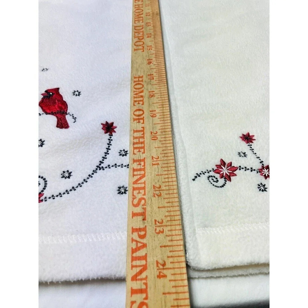 Croft & Barrow Pullover Fleece Sweater M Embroidered Cardinal Bird Flowers Ivory - Picture 9 of 9